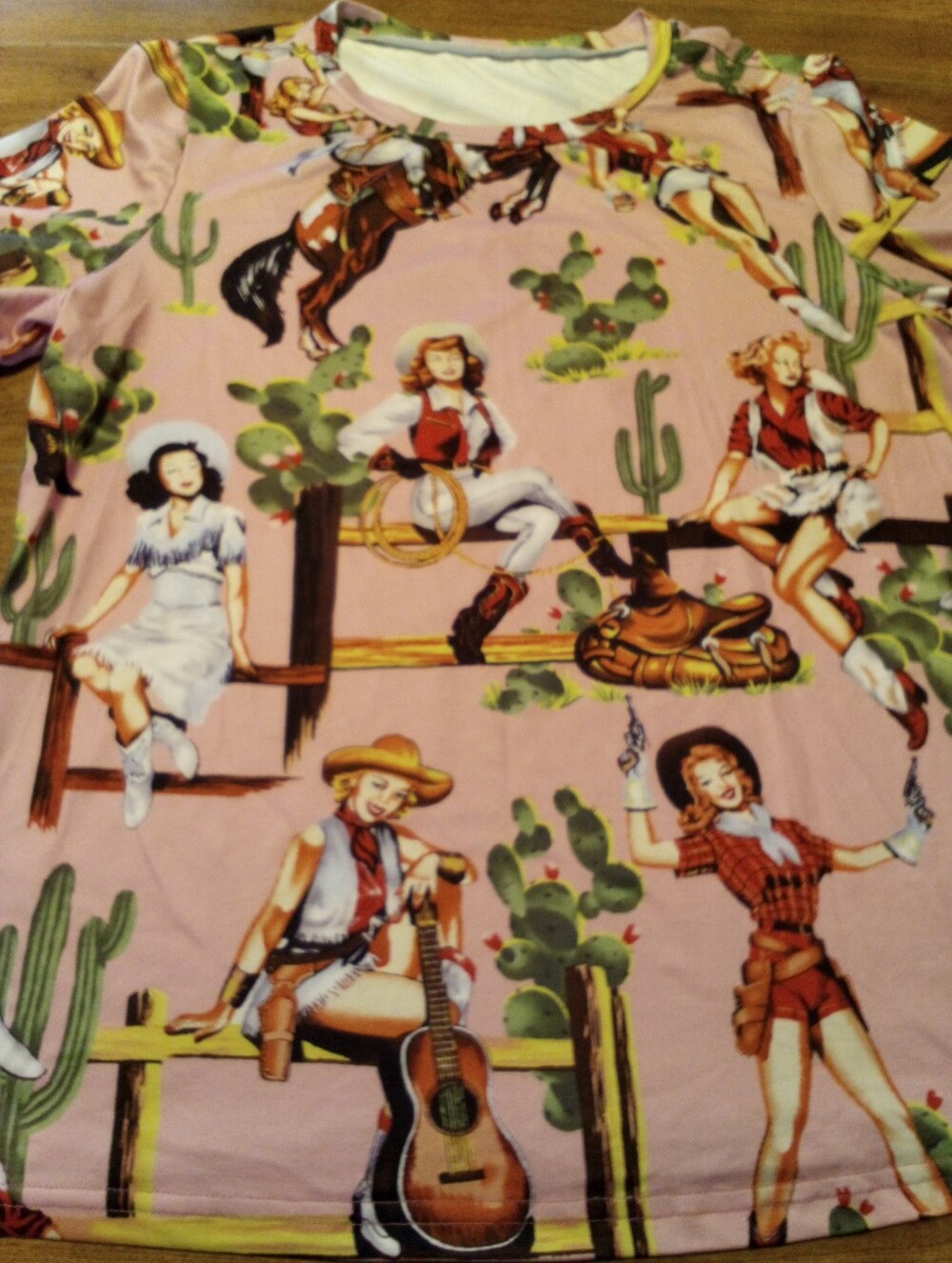 Alexander Henry From The Hip Santa Fe Collection Pink Cowgirl Shirt Womens LG/XL